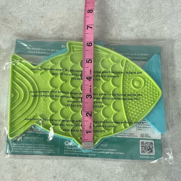 LickiMat Casper & Felix Lick Mats Non Skid Rubber Cat Meal Bowl Slow Feeder NEW - Picture 6 of 6